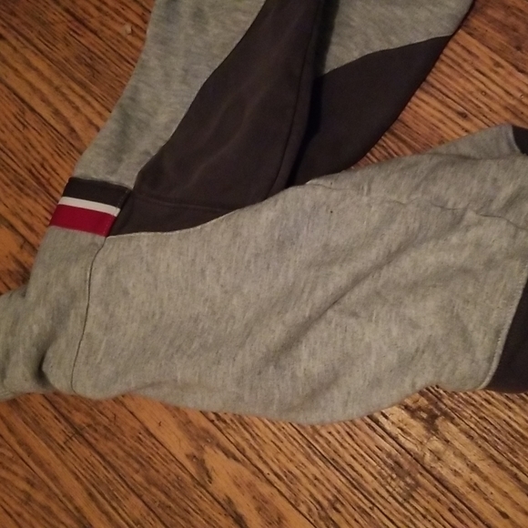 Nike size 6 zip up hoodie kids - Picture 4 of 4